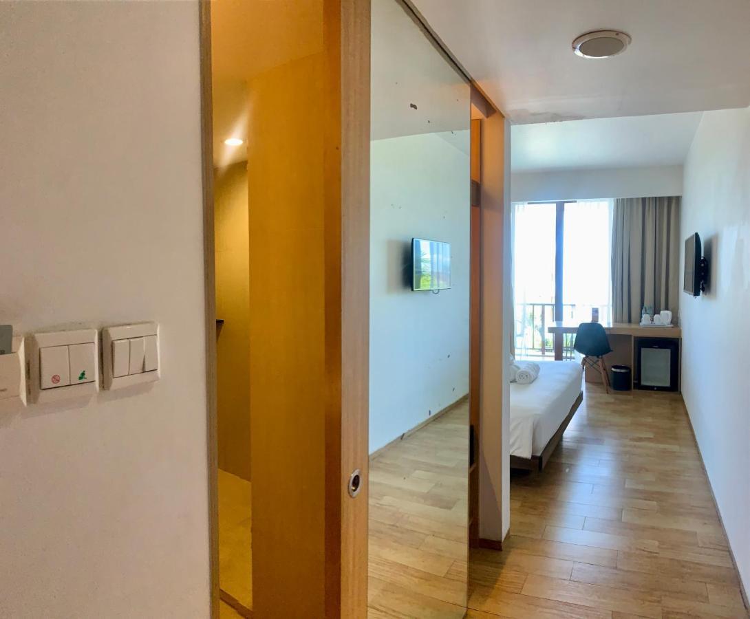 Hotel Grand Zuri Kuta Lombok Esterno foto