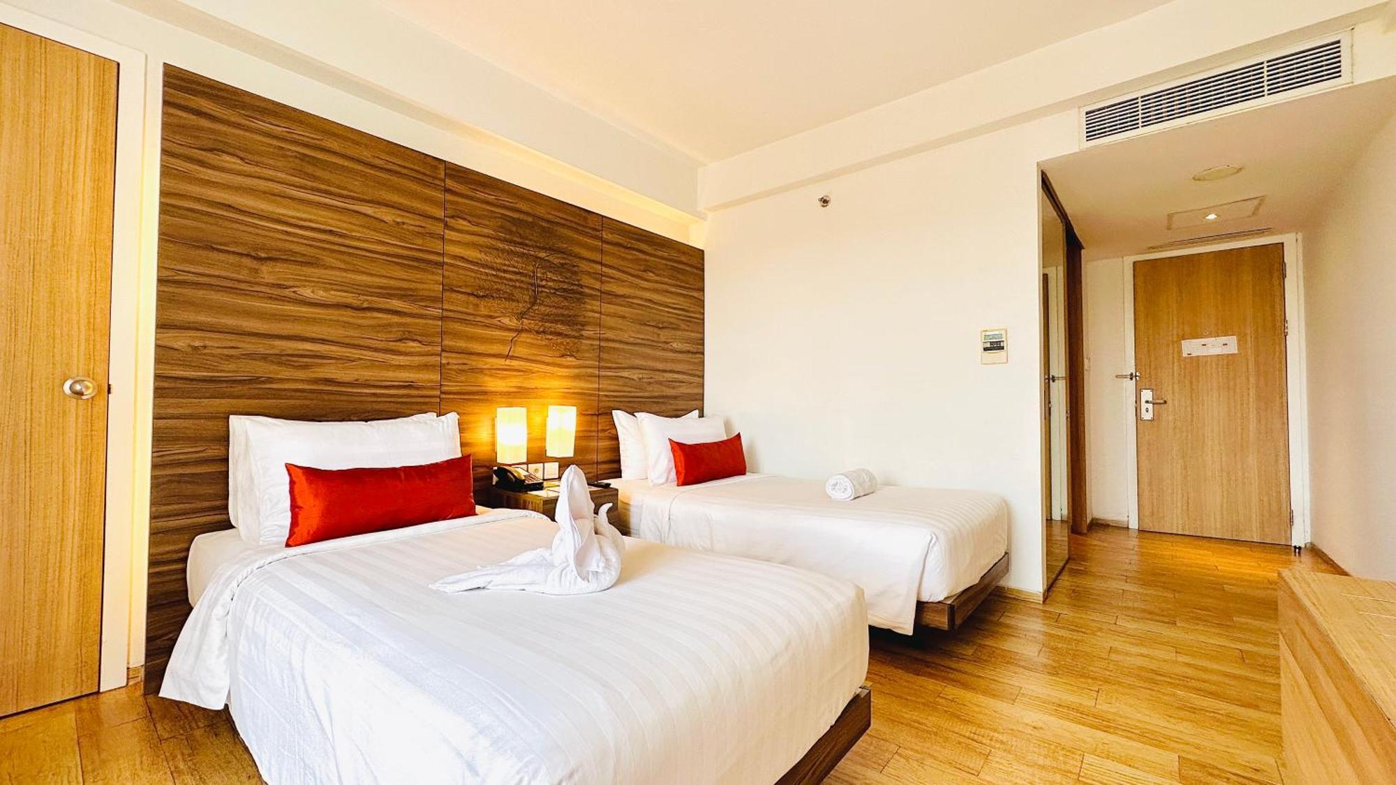 Hotel Grand Zuri Kuta Lombok Esterno foto