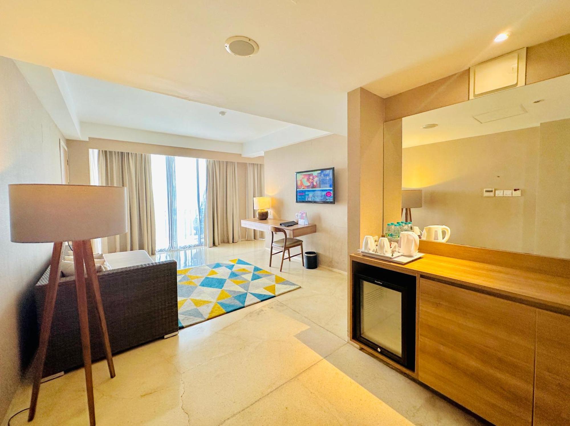 Hotel Grand Zuri Kuta Lombok Esterno foto