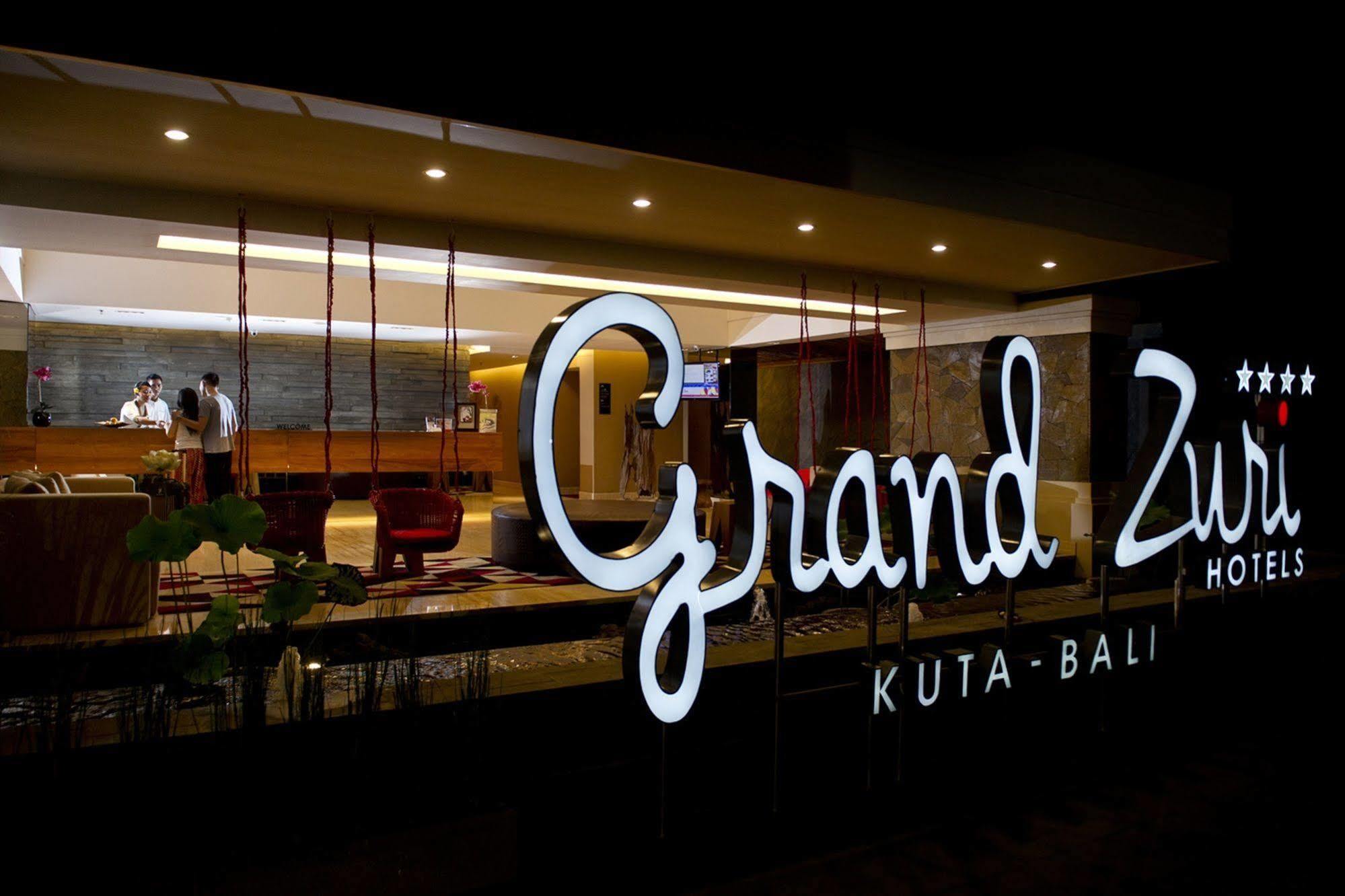 Hotel Grand Zuri Kuta Lombok Esterno foto